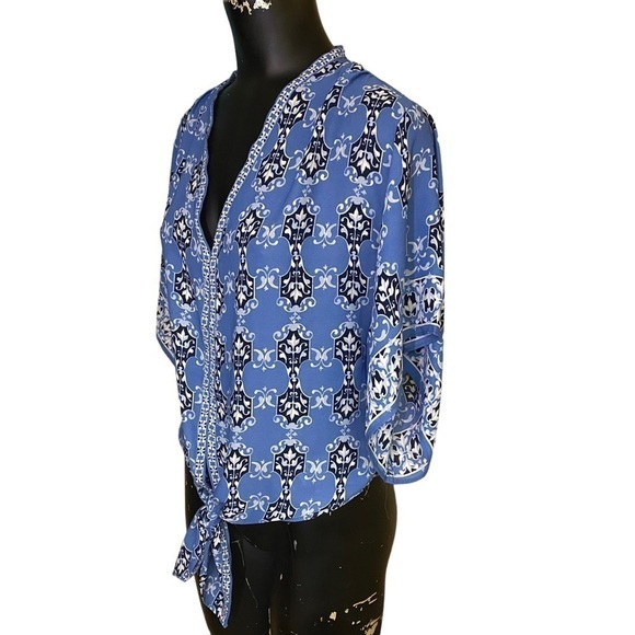 NEW Max Studio Blue Dolman Sleeve Tie-Front Blouse - Picture 3 of 6